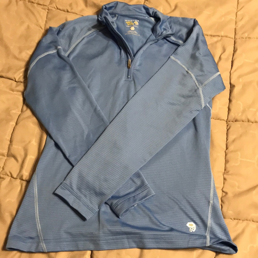 Small Mountain Hard Wear long sleeve shirt